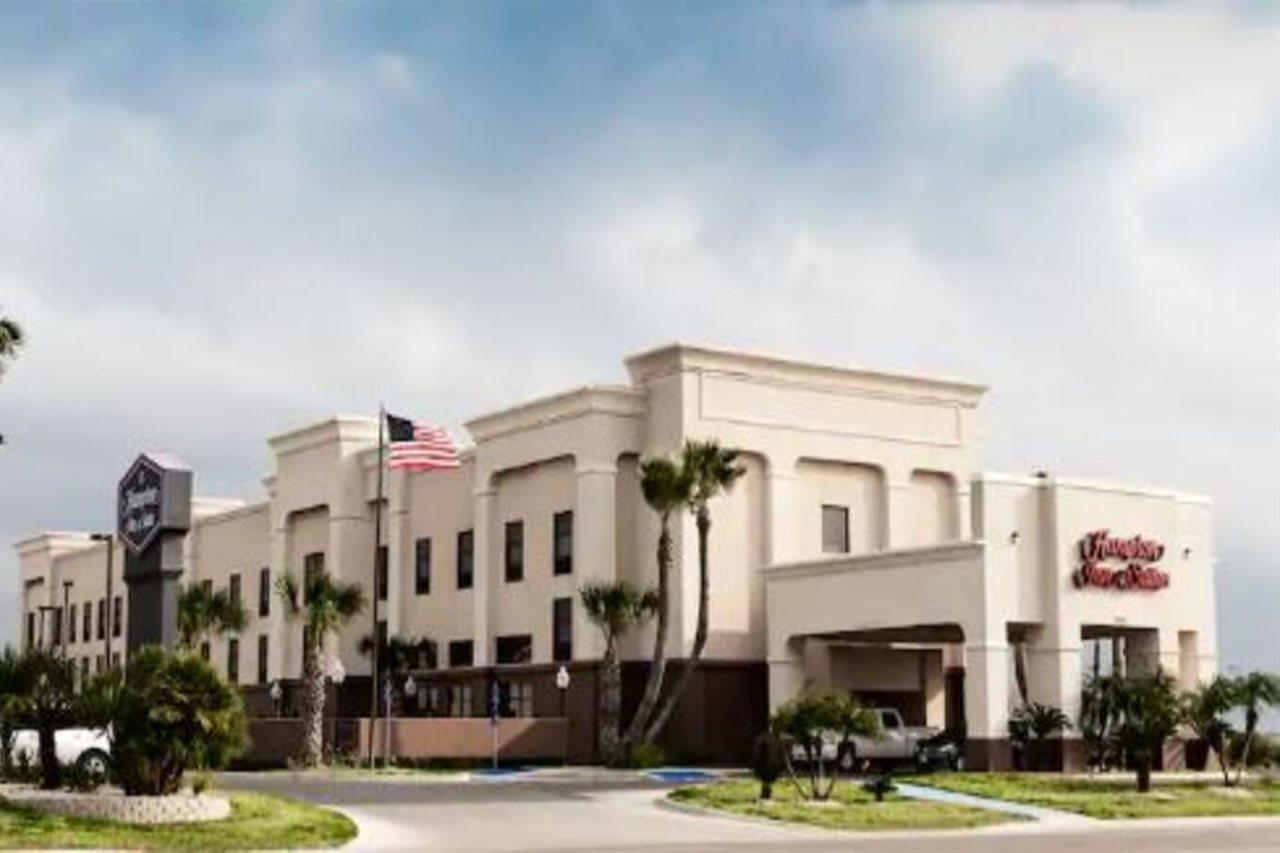 Hampton Inn & Suites Harlingen Bagian luar foto