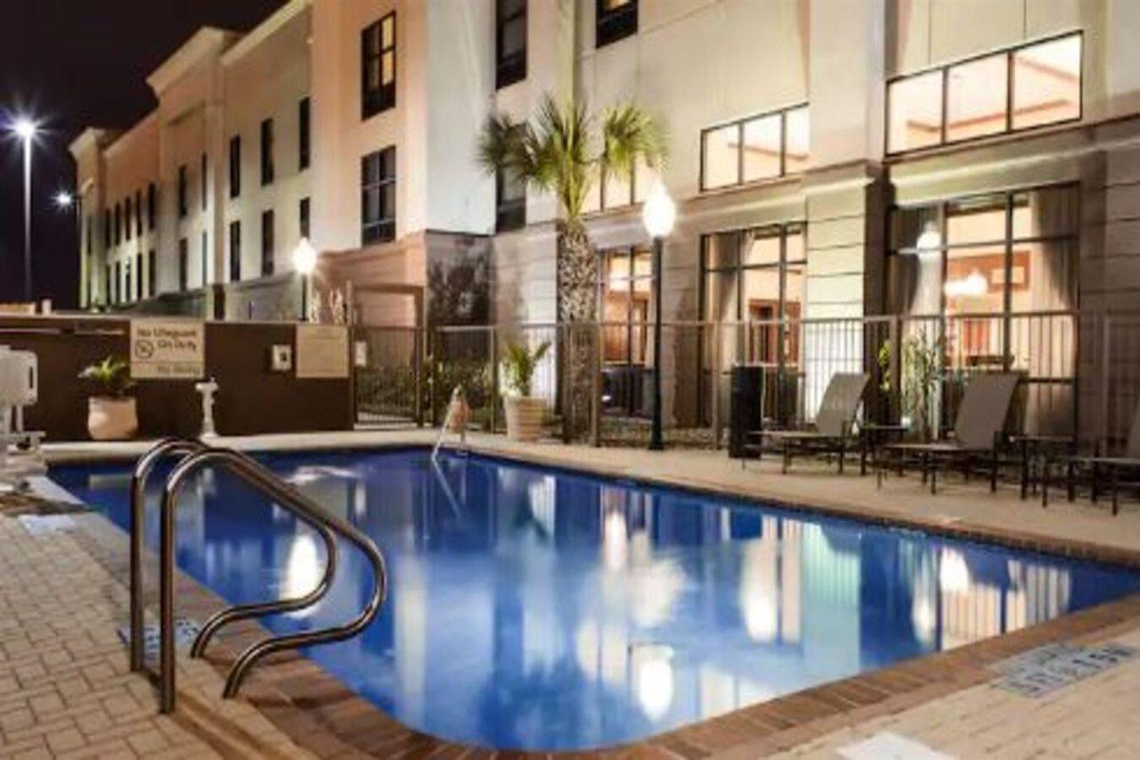 Hampton Inn & Suites Harlingen Bagian luar foto