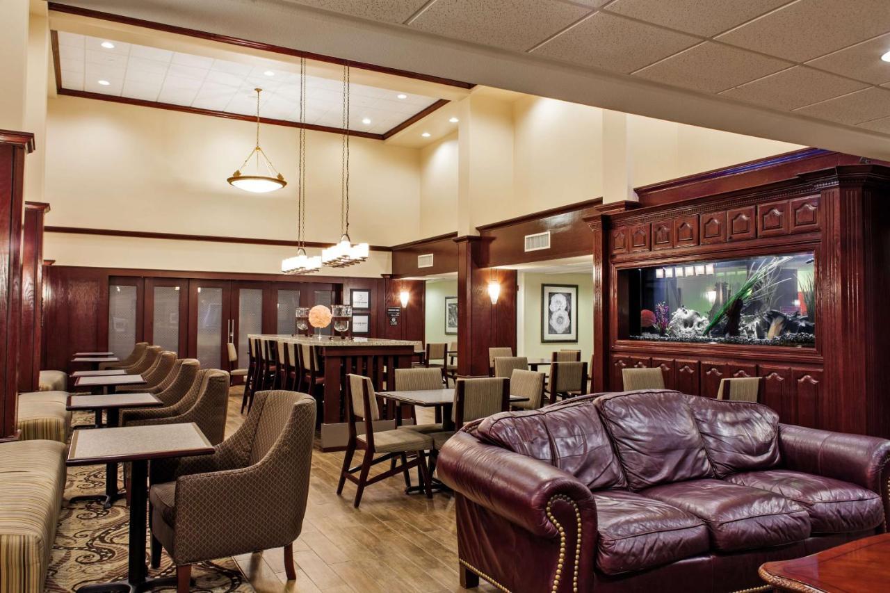 Hampton Inn & Suites Harlingen Bagian luar foto