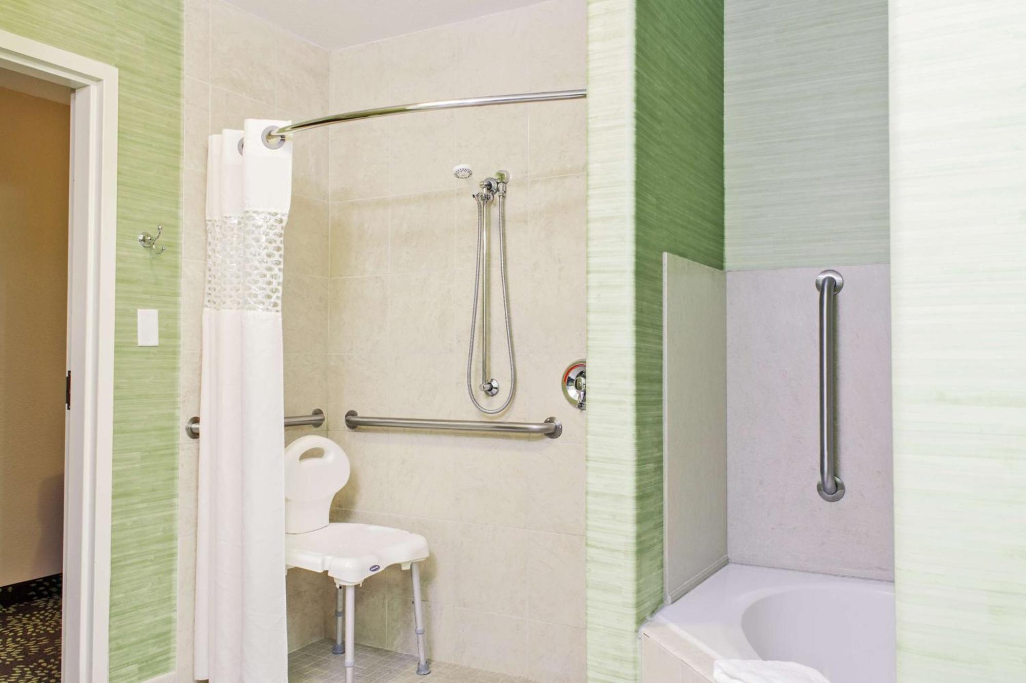 Hampton Inn & Suites Harlingen Bagian luar foto