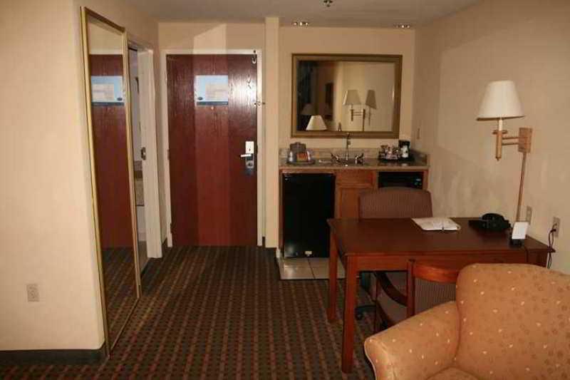 Hampton Inn & Suites Harlingen Ruang foto